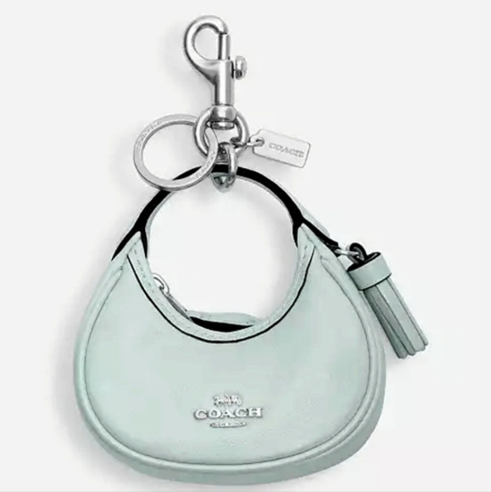 💚▪️Coach▪️ Purse Bag Charm Mini Carmen Bag in Pearlilized Smooth Mint Leather